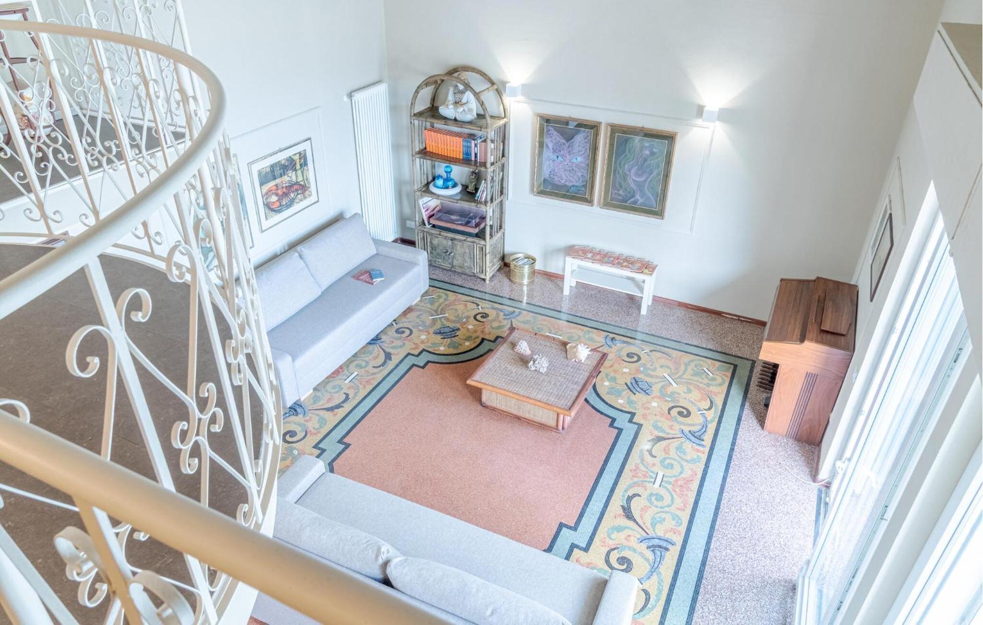 1 Bedroom In Apartment *