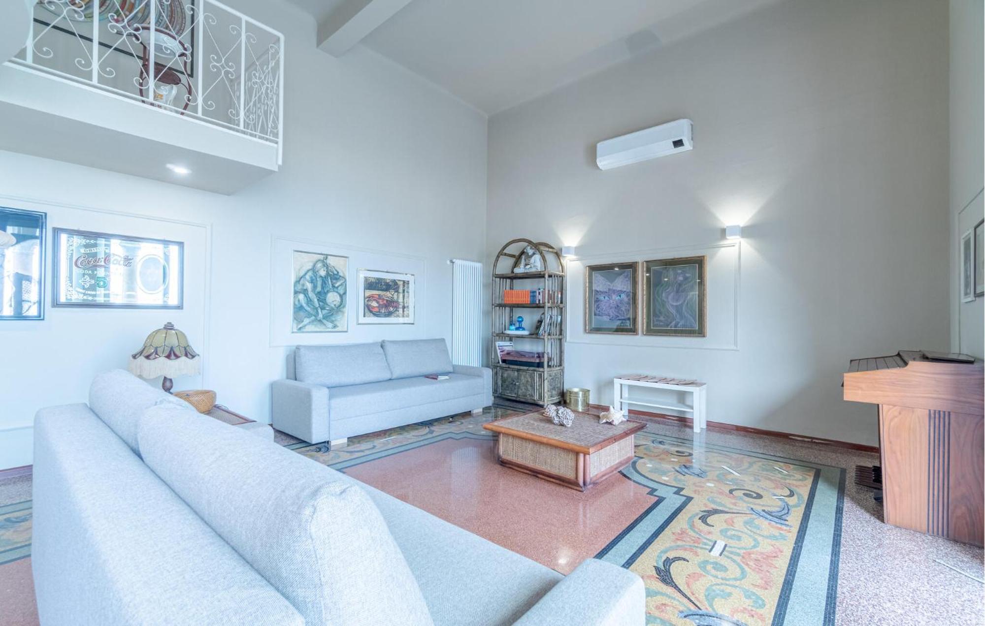 1 Bedroom In *