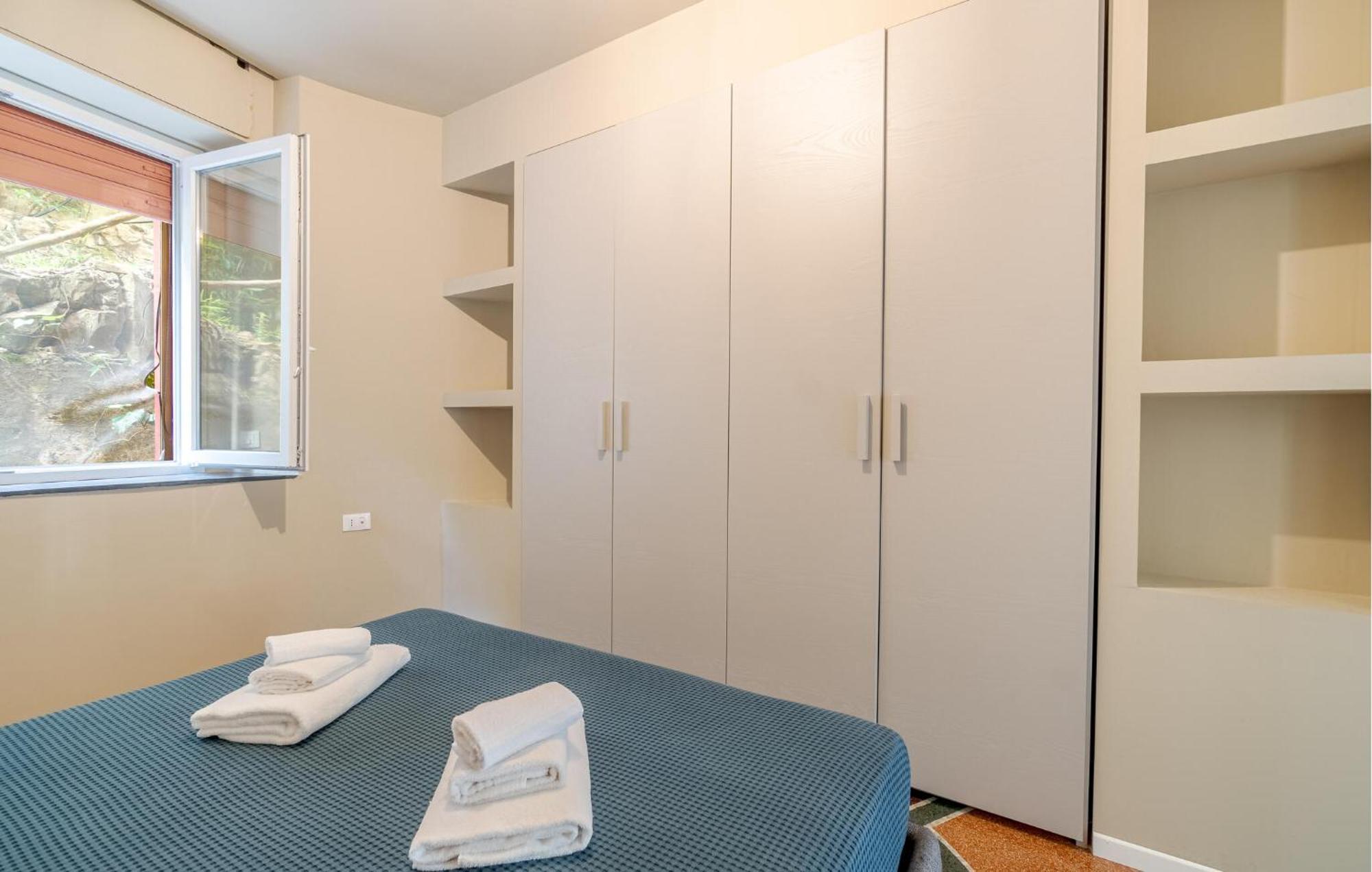 Apartment 1 Bedroom In Recco